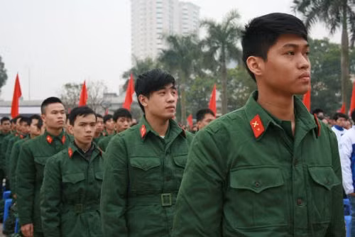 Xếp bút nghiên, lên đường nhập ngũ