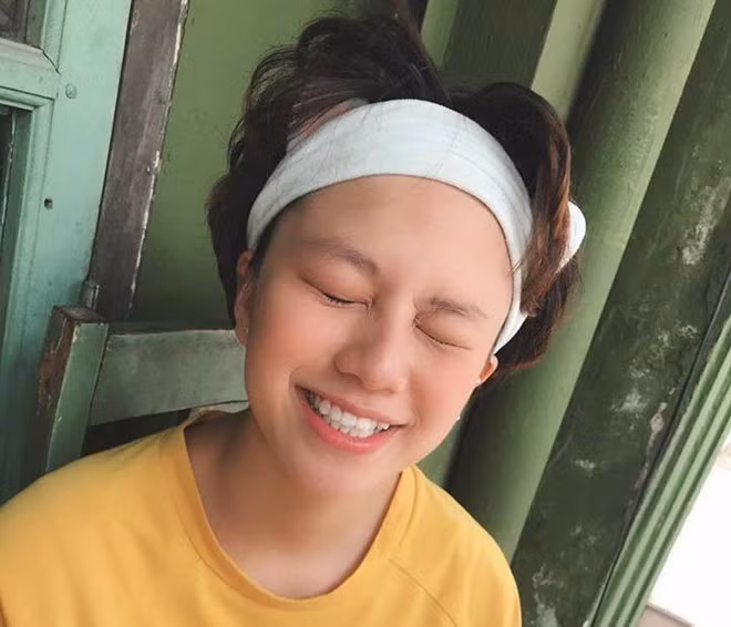 3 cô nàng chứng minh con gái có răng khểnh luôn khiến người khác "đổ gục" ảnh 1 3 co nang chung minh con gai co rang khenh la diem cong dang ke hinh anh 1