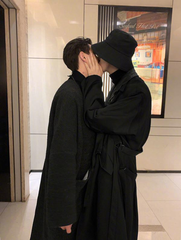 “de nhat my nam chau a” lo dien ban trai dep nhu tranh, trieu co nang om tim tiec nuoi - 6