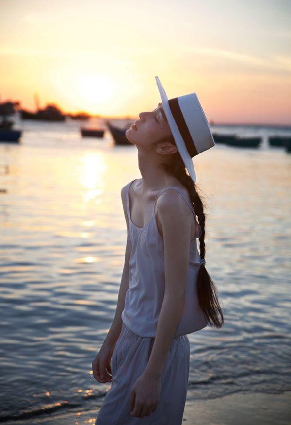 “de nhat my nam chau a” lo dien ban trai dep nhu tranh, trieu co nang om tim tiec nuoi - 2