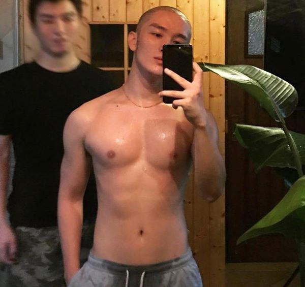 “de nhat my nam chau a” lo dien ban trai dep nhu tranh, trieu co nang om tim tiec nuoi - 5