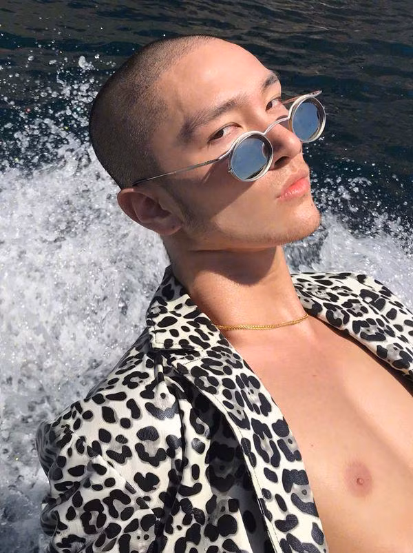 “de nhat my nam chau a” lo dien ban trai dep nhu tranh, trieu co nang om tim tiec nuoi - 4