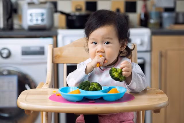 Mẹ 2 con bật mí bí quyết cực đơn giản giúp con ăn rau ngon miệng và vui vẻ 