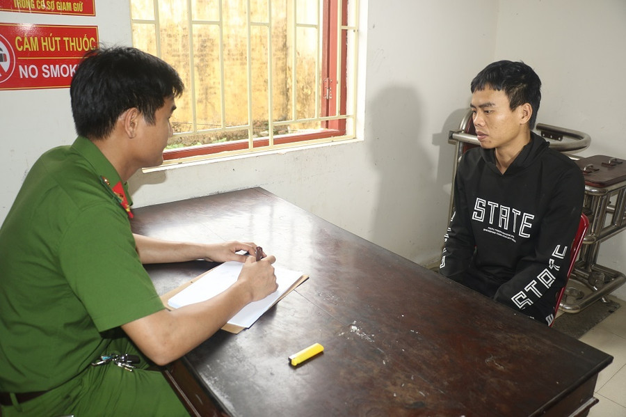 Bắt 2 'đạo chích' chuyên đục két sắt chốn tâm linh ảnh 1