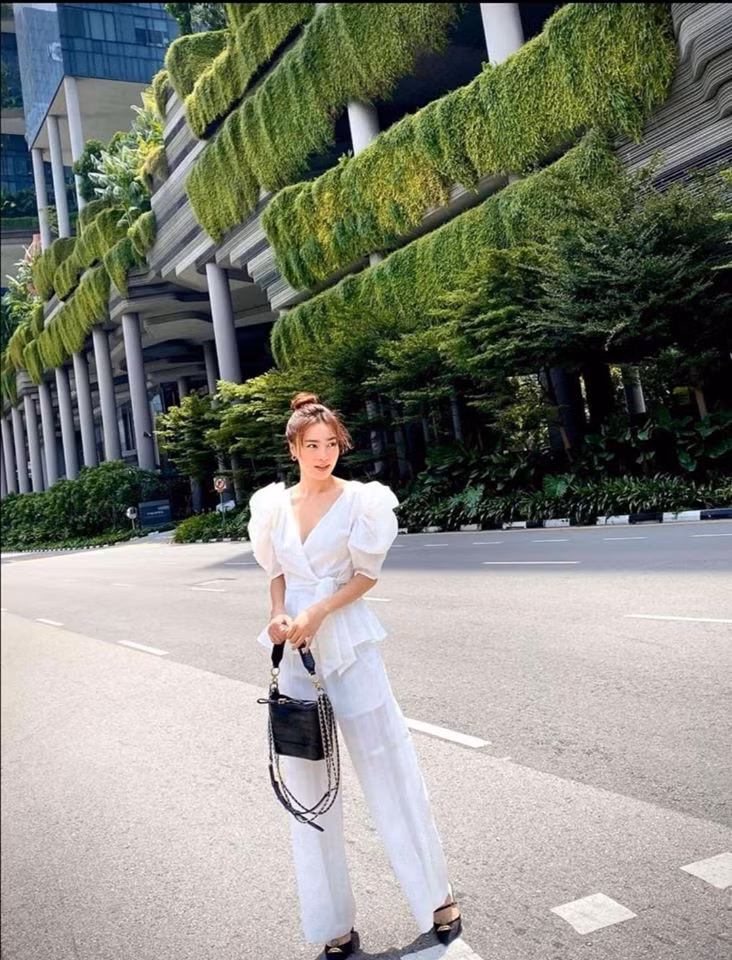 Chi Dân và Ninh Dương Lan Ngọc lại được phát hiện check in cùng địa điểm, fan háo hức chờ ngày công khai