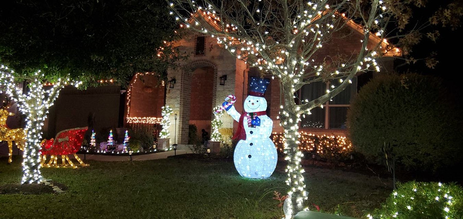 Quách Thành Danh chi 6.000 USD trang trí biệt thự tại Mỹ đón Giáng sinh