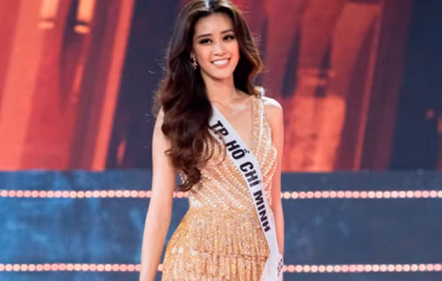 Nguyễn Trần Khánh Vân đăng quang Hoa hậu Hoàn vũ Việt Nam 2019.