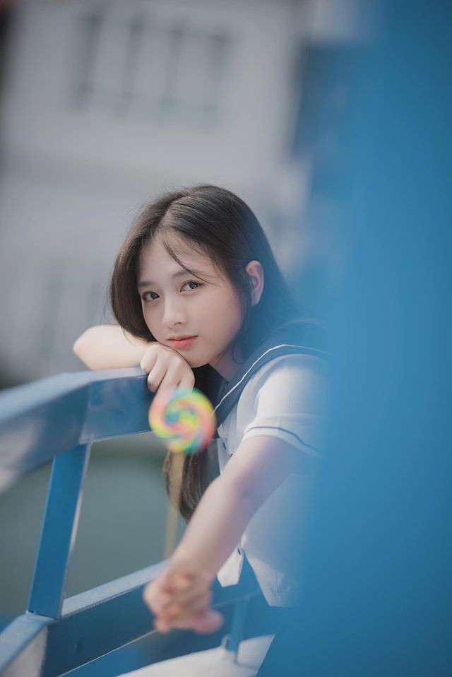 Vẻ đẹp "mong manh như sương sớm" của nữ sinh trường Đại học Y Hà Nội ảnh 2 Xuýt xoa với vẻ đẹp mong manh như sương sớm của nữ sinh trường Đại học Y Hà Nội ảnh 1