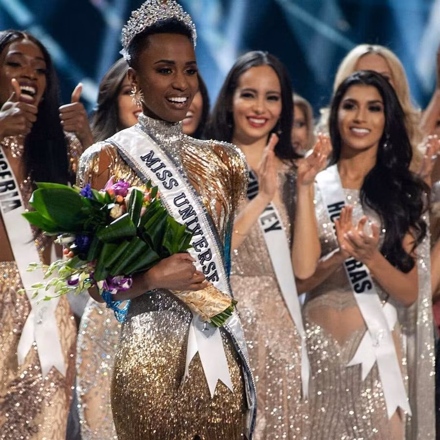 Nhan sắc độc và lạ của cô gái Nam Phi vừa đăng quang Hoa hậu Hoàn vũ 2019-5