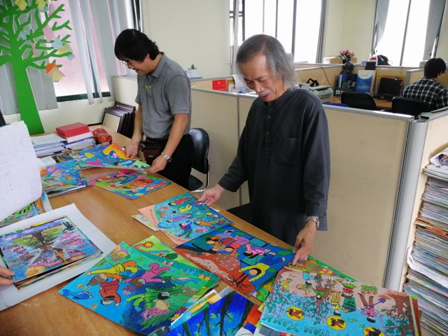 Ban giám khảo chấm chung khảo.