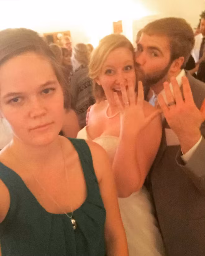 Người cô đơn nhất thế gian: Mặc kệ bạn bè hôn nhau say đắm, tôi vẫn cứ F.A trường tồn - Ảnh 6.