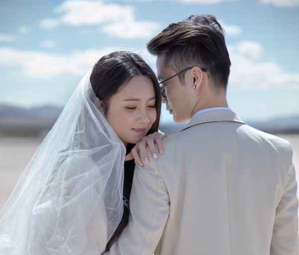 3 cô dâu rich kid lên xe hoa dịp cuối năm khiến dân mạng 