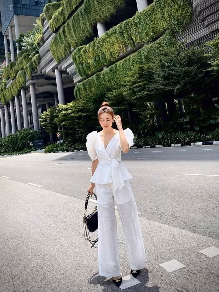 Chi Dân và Ninh Dương Lan Ngọc lại được phát hiện check in cùng địa điểm, fan háo hức chờ ngày công khai