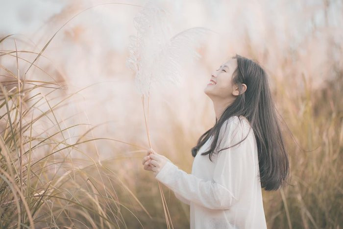 Vẻ đẹp "mong manh như sương sớm" của nữ sinh trường Đại học Y Hà Nội ảnh 4 Xuýt xoa với vẻ đẹp mong manh như sương sớm của nữ sinh trường Đại học Y Hà Nội ảnh 3