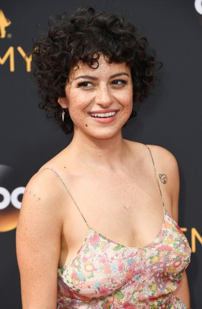 Brad Pitt lộ ảnh hẹn hò với bạn gái kém 25 tuổi ảnh 7 Brad Pitt lộ ảnh hẹn hò với bạn gái kém 25 tuổi ảnh 7