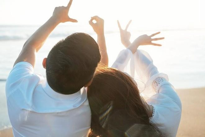 Bảo Thy đăng ảnh hạnh phúc bên chồng đại gia trong tuần trăng mật ảnh 1