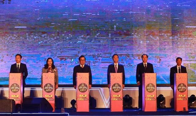 Ngày mua sắm trực tuyến Online Friday.