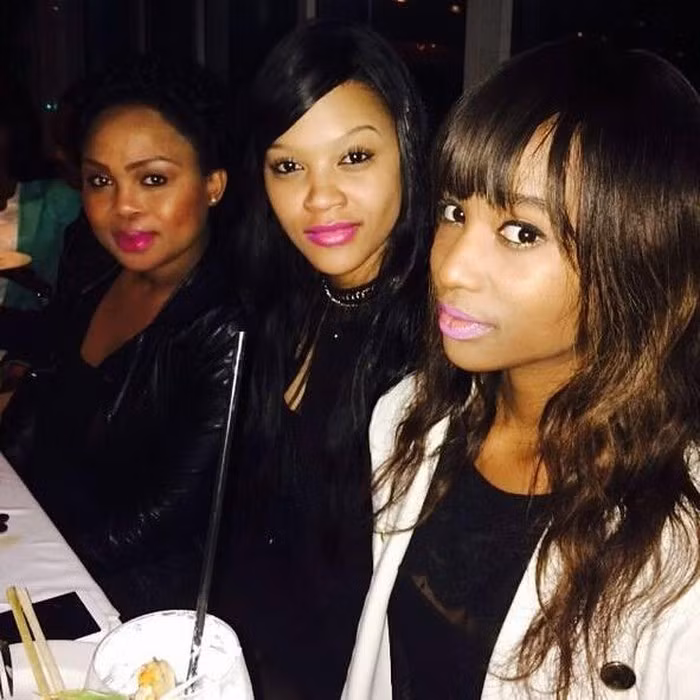 Kiểu tóc cực kỳ lạ mắt trước khi cắt ngắn của Tân Hoa hậu Hoàn vũ thế giới ảnh 8