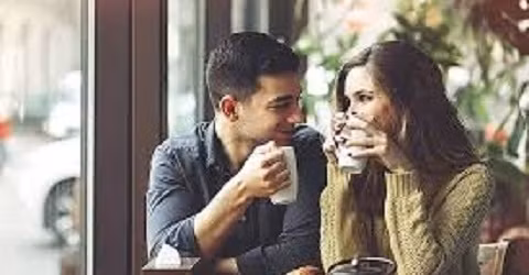 Vừa gặp mặt lần đầu, người đàn ông 1 lần đò hành xử khiến cô gái bất ngờ 