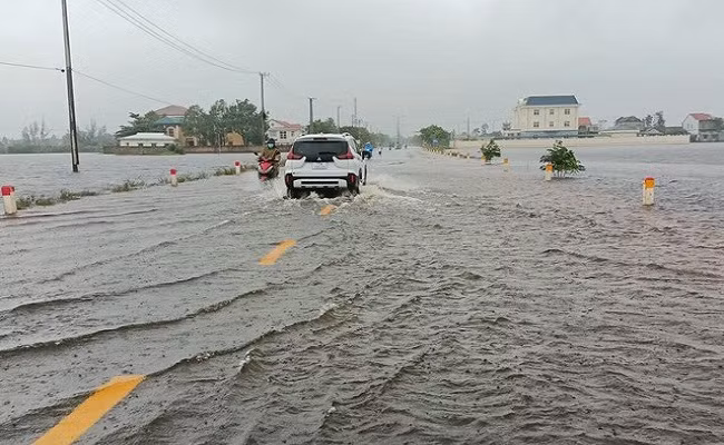 Thời tiết đầu tuần: Bắc Bộ ngày nắng, Trung Bộ mưa to, Nam Bộ mưa rào