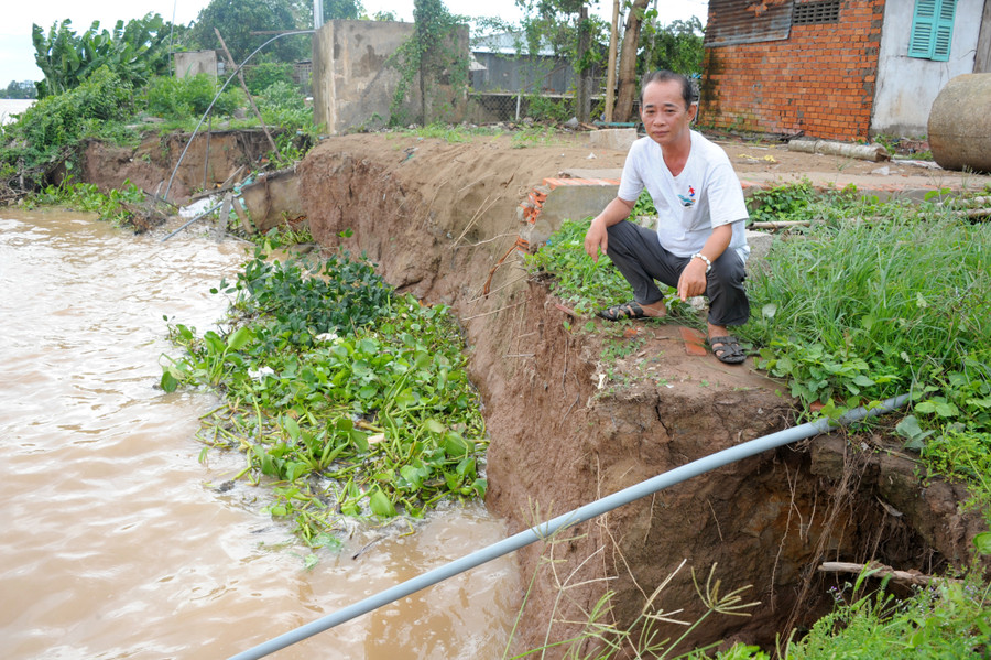 Nhiều người dân mất nhà vì sụt lún đất