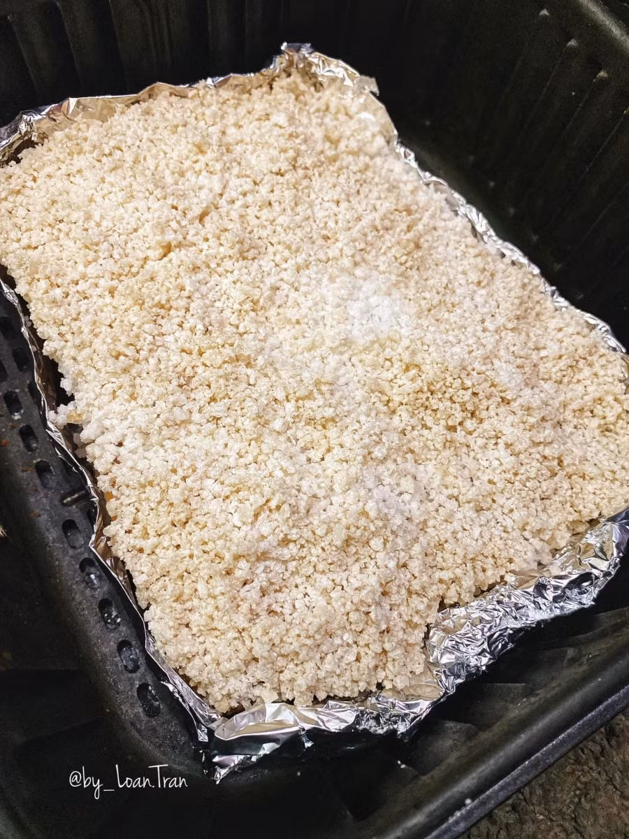 Chỉ cần cho thứ này vào, món thịt quay bì giòn tan như bim bim ảnh 4