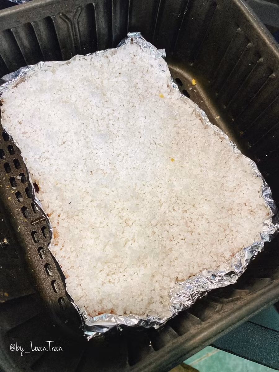 Chỉ cần cho thứ này vào, món thịt quay bì giòn tan như bim bim ảnh 3