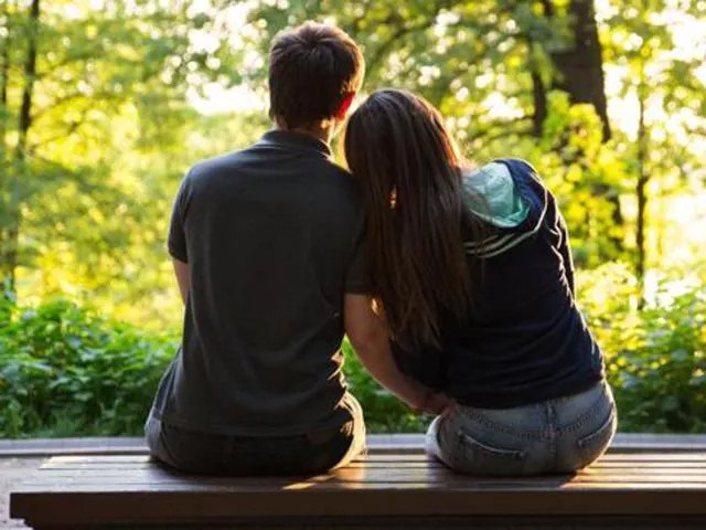 Dành thời gian xa nhau là một thành phần quan trọng trong một mối quan hệ hạnh phúc. (Ảnh: ITN).