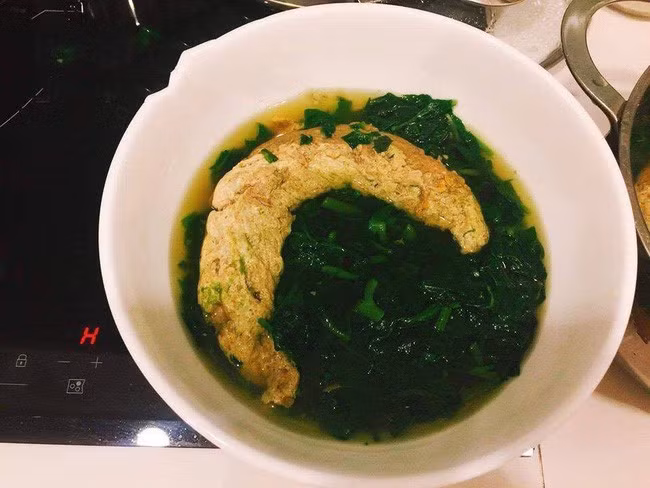 Dặn vợ làm món dồi rán khoái khẩu, vậy mà thấy thành quả chồng chán nản không muốn ăn ảnh 6