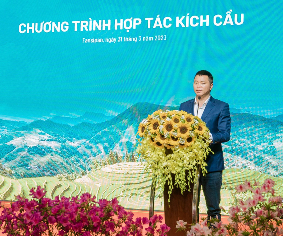Ông Nguyễn Xuân Chiến, Chủ tịch Sun Group Vùng Tây Bắc phát biểu tại chương trình.