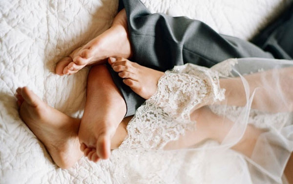 Đêm tân hôn, cô dâu nói câu này khiến chồng khiếp vía mà không dám gần vợ