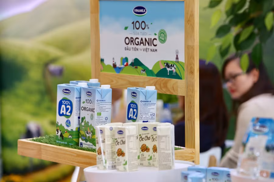 Khu trưng bày của Vinamilk thu hút được nhiều khách đến tham quan và tìm hiểu về công ty