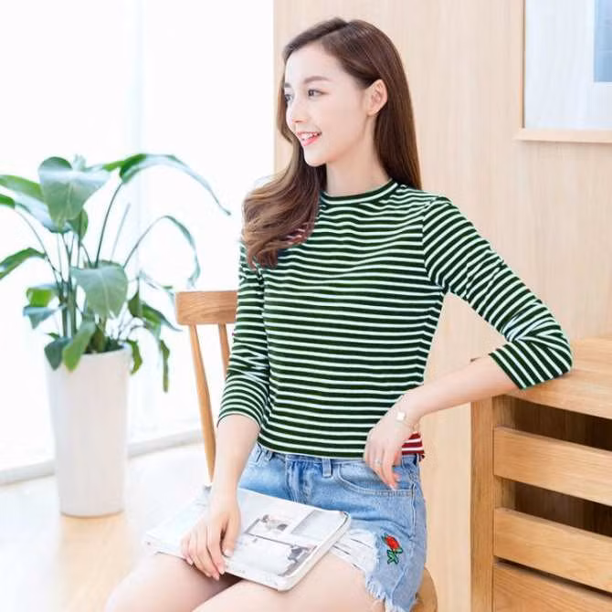 Gợi ý cách chọn áo phông cho các cô nàng mảnh mai ảnh 2 Gợi ý cách chọn áo phông cho các cô nàng mảnh mai ảnh 2