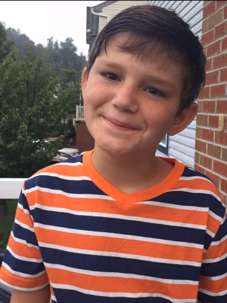 Tanner nhận thức và hoạt động bình thườngnhư những đứa trẻ cùng trang lứa.