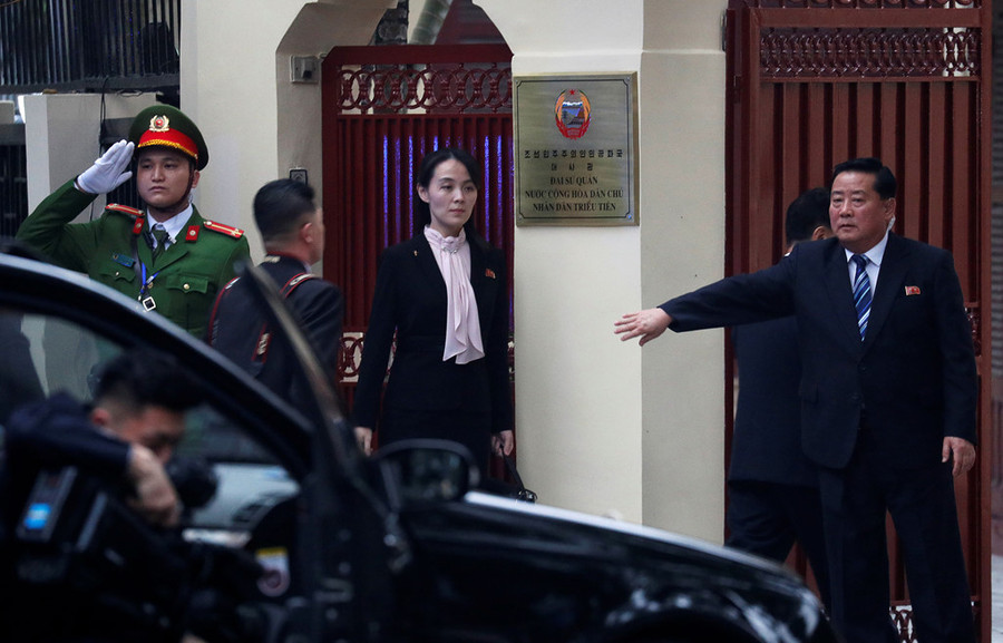 Em gai lanh dao Kim Jong Un noi bat trong chuyen tham tai Ha Noi hinh anh 6