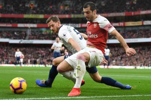 Lịch thi đấu bóng đá hôm nay 2/3: Tottenham đại chiến Arsenal