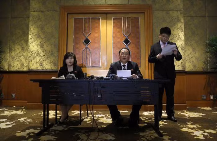 Những phụ nữ quyền lực tháp tùng Chủ tịch Triều Tiên tới Việt Nam là ai? ảnh 15