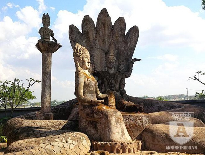 Kỳ bí khu "rừng Phật" với hàng trăm bức tượng bên dòng Mekong ảnh 17 Kỳ bí khu "rừng Phật" với hàng trăm bức tượng bên dòng Mekong ảnh 17