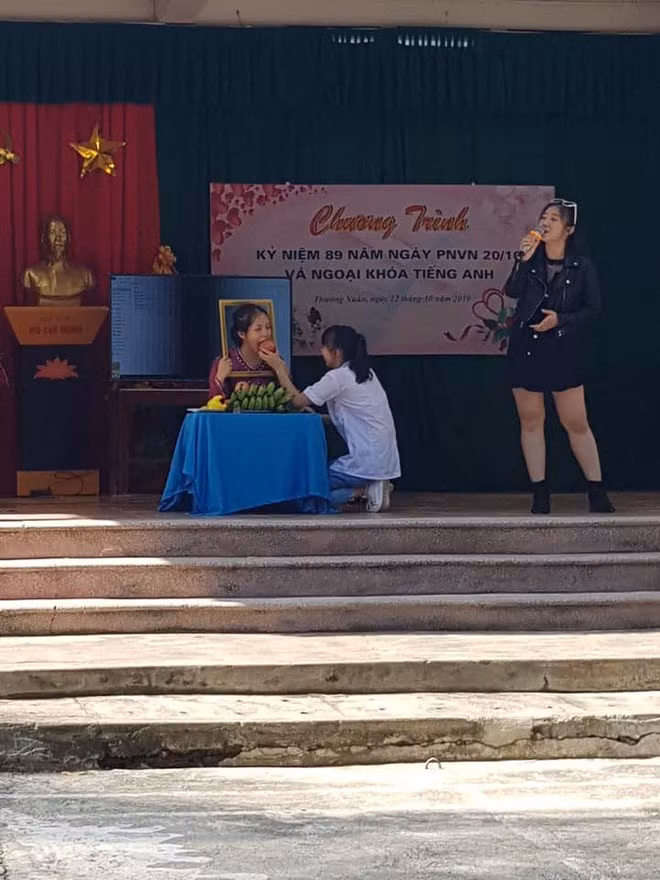 Phì cười trước cảnh nữ sinh diễn quá nhập tâm 