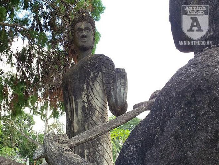 Kỳ bí khu "rừng Phật" với hàng trăm bức tượng bên dòng Mekong ảnh 12 Kỳ bí khu "rừng Phật" với hàng trăm bức tượng bên dòng Mekong ảnh 12