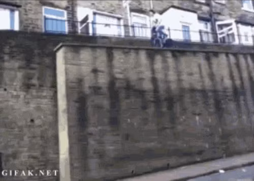 Những cách chữa thẹn “siêu cool” khi gặp phải tình huống trớ trêu ảnh 2