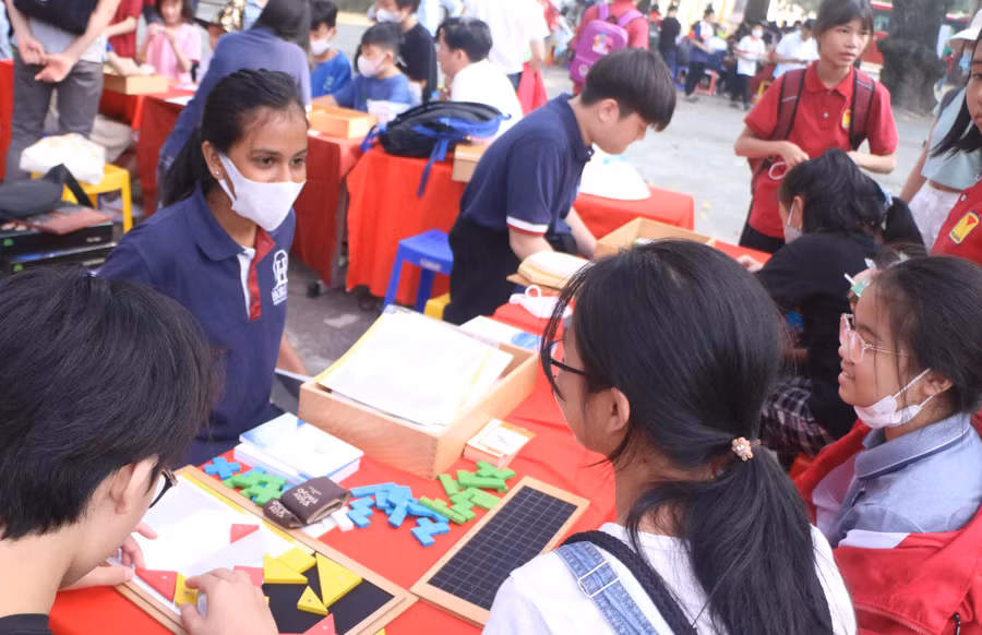 Những kiến thức Toán sẽ được ứng dụng vào thực tiễn sinh động của cuộc sống thông qua nhiều hoạt động.