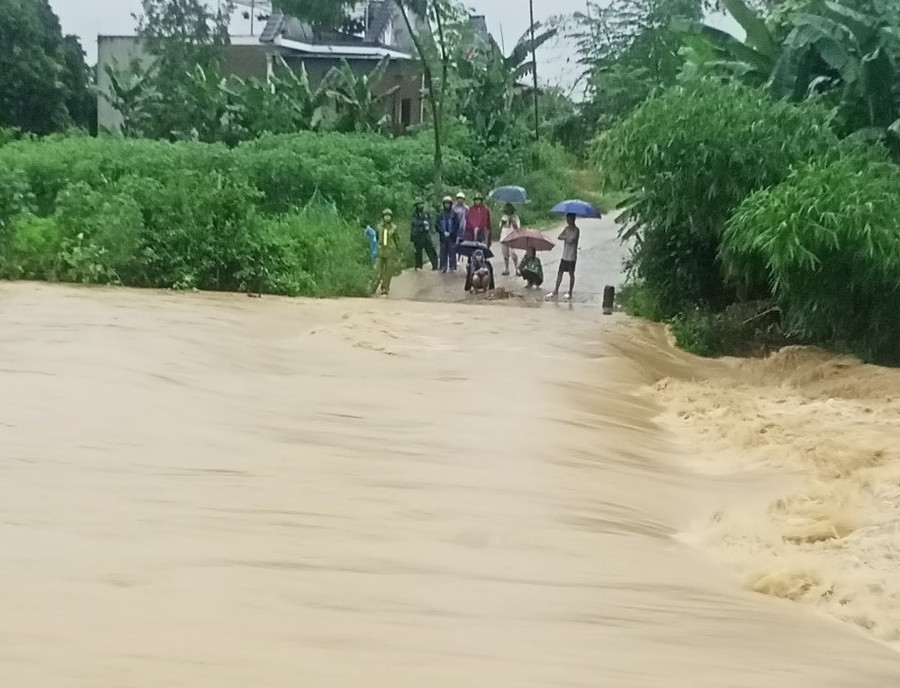 Mưa lớn gây ngập lụt ở huyện Như Thanh. (Ảnh: NT). Mưa lớn gây ngập lụt ở huyện Như Thanh. (Ảnh: NT).