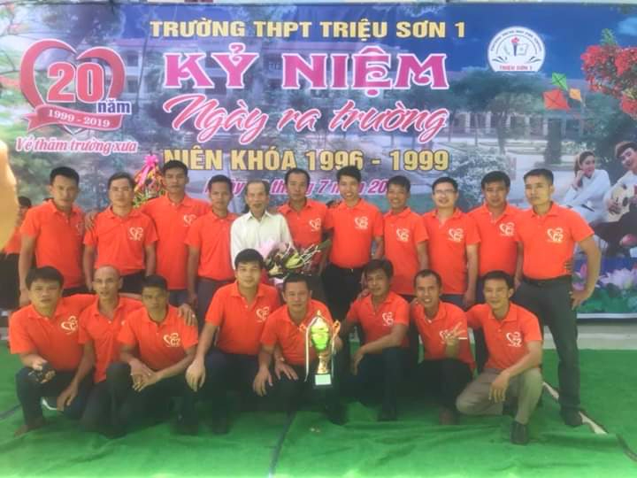 Đoàn kết là sức mạnh với giải nhất bóng đá C2