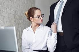 Vừa mạnh miệng tuyên bố "anh nuôi em", chàng trai choáng váng nhận được bảng chi tiêu hàng tháng