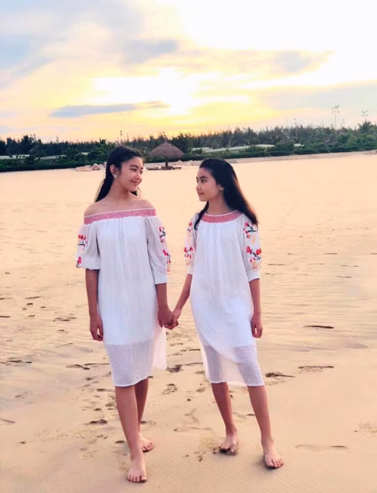 Công chúa 14 tuổi nhà Quyền Linh thả dáng với bikini, ai cũng tấm tắc khen dáng vóc như Hoa hậu tương lai - Ảnh 3. Công chúa 14 tuổi nhà Quyền Linh thả dáng với bikini, ai cũng tấm tắc khen dáng vóc như Hoa hậu tương lai - Ảnh 3.