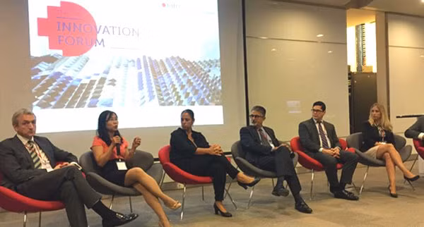 Các đại biểu tại buổi đối thoại