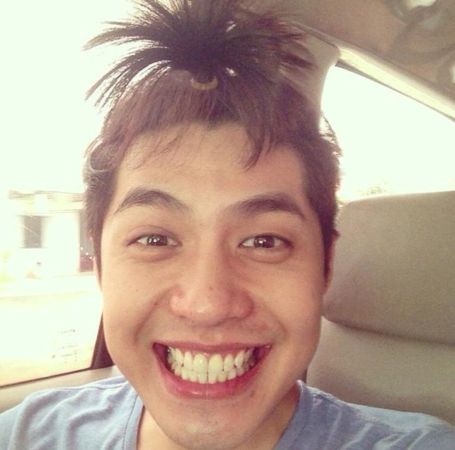 Ngoài đời, Noo rất vui tính và thích chọc người người hâm mộ, bạn bè bằng những tấm ảnh chụp tự sướng không giống ai. Ảnh chụp tự sướng xem là cười nghiêng ngả của sao Việt