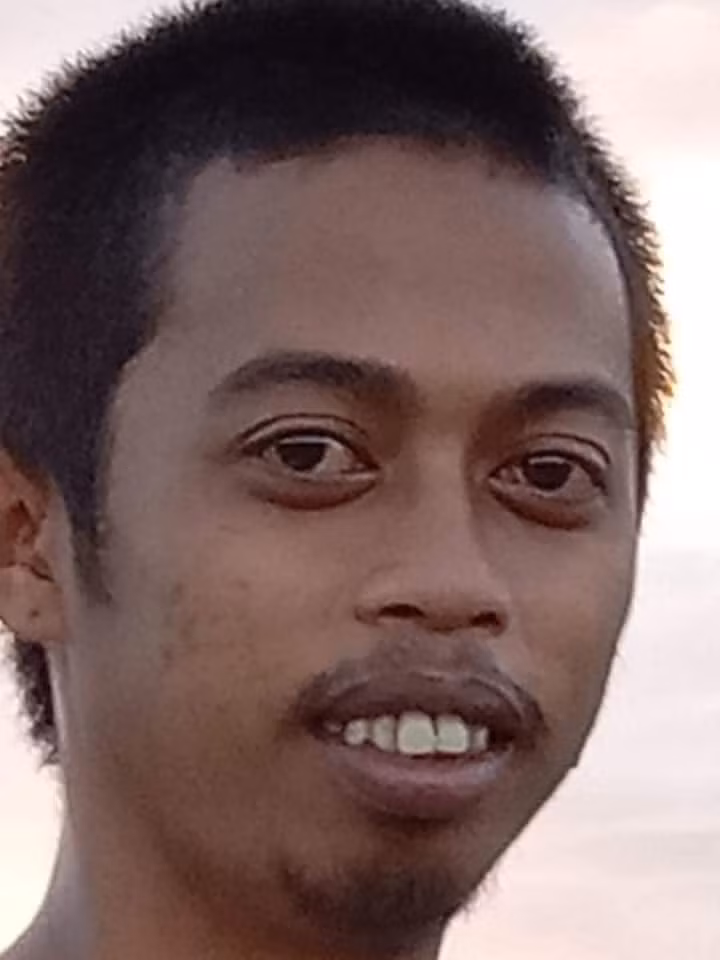 Bức ảnh chân dung có 1-0-2.