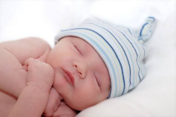 Giải mã hiện tượng cứt trâu trên đầu trẻ và cách trị dứt điểm